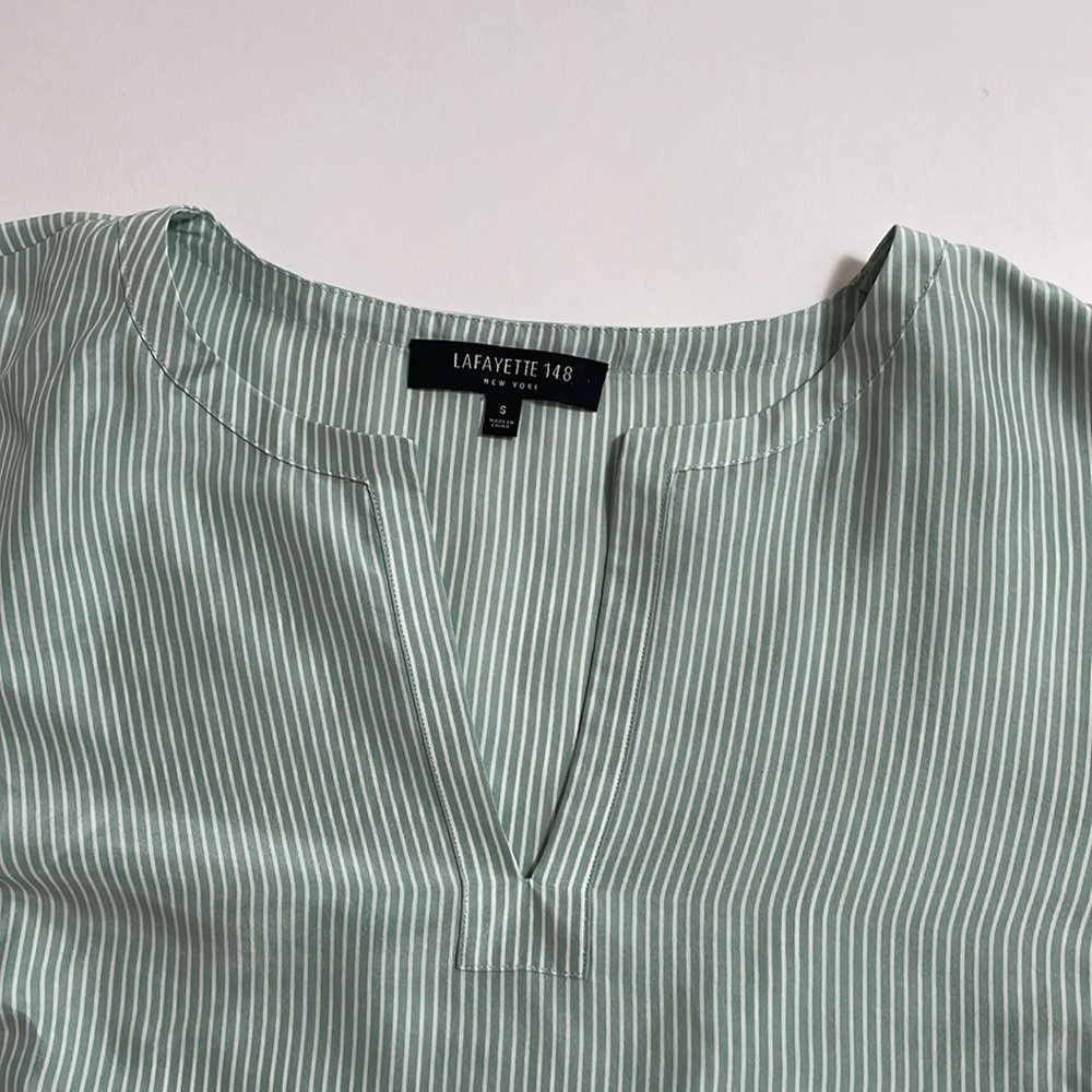 LAFAYETTE 148 silk pin striped blouse! - Picture 5 of 7